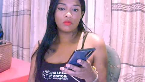 Snapshot of indiansexyy21 chatting on April 11, 6:23 pm indiansexyy21 online show from April 11, 6:23 pm