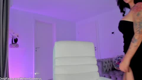 Hellen online show from October 25, 2:13 pm