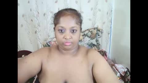 Snapshot of indiantasha chatting on May 21, 6:15 pm indiantasha online show from May 21, 6:15 pm