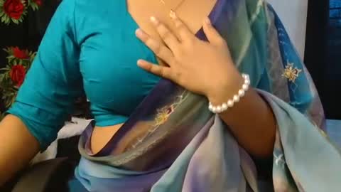 Snapshot of indiantina chatting on June 14, 8:49 am tina online show from June 14, 8:49 am