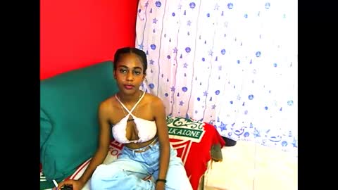 indianvixen07 online show from March 5, 6:37 pm