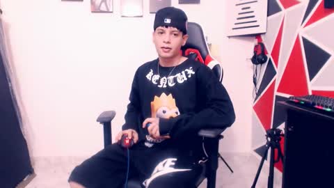 matias online show from November 30, 10:03 pm