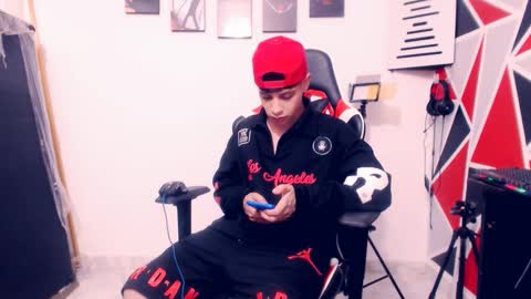 matias online show from December 16, 4:17 am