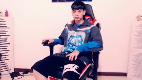 matias online show from May 8, 1:55 am