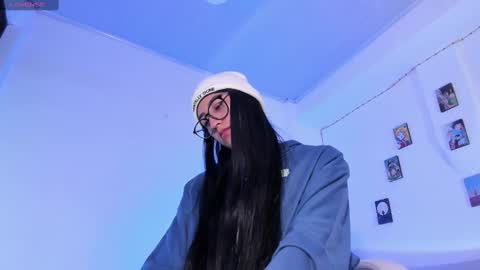 Luna  online show from January 25, 3:19 am