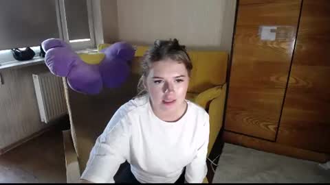 Snapshot of iness_lex chatting on August 7, 11:34 am iness_lex online show from August 7, 11:34 am
