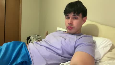 Snapshot of infamouslucas chatting on February 11, 12:06 am Lucas online show from February 11, 12:06 am