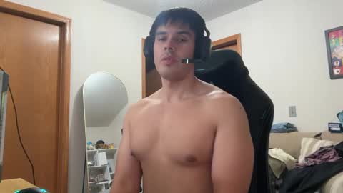 Snapshot of infamouslucas chatting on November 14, 4:55 am Lucas online show from November 14, 4:55 am