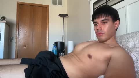 Snapshot of infamouslucas chatting on November 18, 7:07 pm Lucas online show from November 18, 7:07 pm