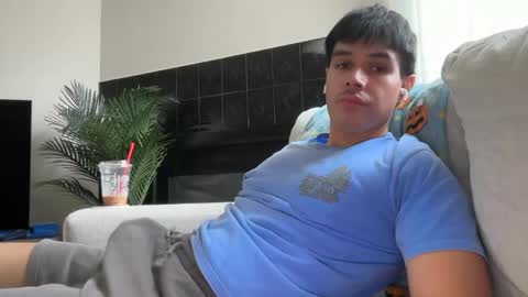 Snapshot of infamouslucas chatting on November 20, 6:29 pm Lucas online show from November 20, 6:29 pm