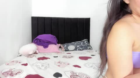 Snapshot of infinitesex2 chatting on October 9, 12:30 am Samantha and chris online show from October 9, 12:30 am