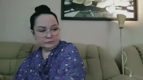 Snapshot of infinity_loveliness chatting on May 6, 7:02 am Infinity online show from May 6, 7:02 am