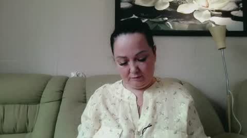 Snapshot of infinity_loveliness chatting on June 14, 6:59 am Infinity online show from June 14, 6:59 am