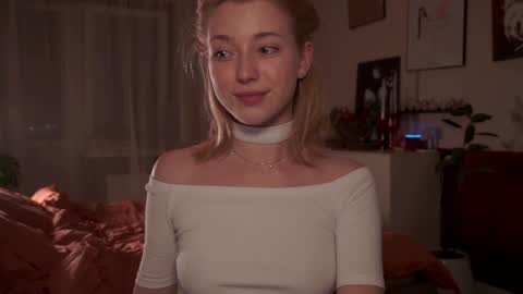 Snapshot of infinitysoul_ chatting on January 18, 5:59 pm Alexa..  Inst     Fansly infinitysoul  online show from January 18, 5:59 pm