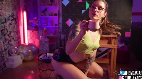 Snapshot of informal_ chatting on February 1, 3:19 am MAL ---  online show from February 1, 3:19 am