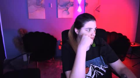 inga_gree online show from February 5, 9:30 pm