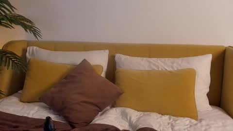 Snapshot of ingergirl chatting on May 14, 10:38 pm Vicki FANSLY --- online show from May 14, 10:38 pm