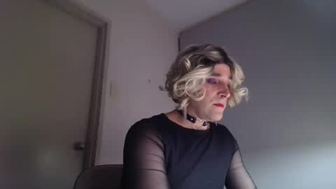 ingridsissy online show from July 17, 10:00 am