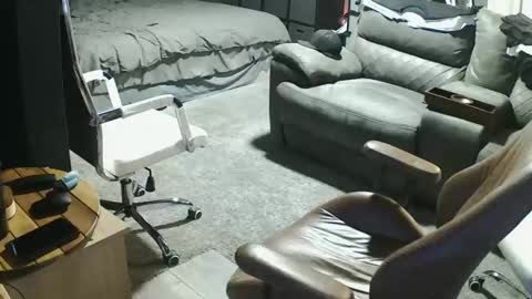 Snapshot of init2dentit chatting on March 20, 10:20 am init2dentit online show from March 20, 10:20 am