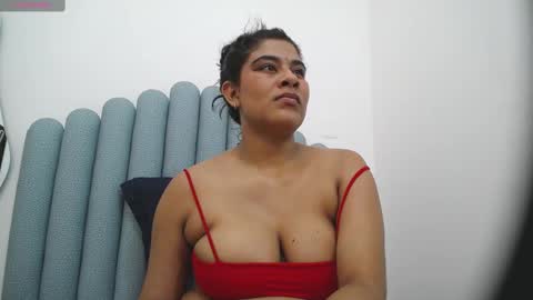 Snapshot of iniyalaboni chatting on February 20, 8:36 pm Iniya online show from February 20, 8:36 pm