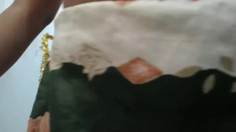 Snapshot of iniyalaboni chatting on February 28, 4:20 pm Iniya online show from February 28, 4:20 pm