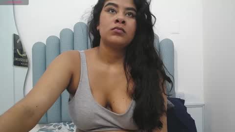 Snapshot of iniyalaboni chatting on March 2, 3:59 pm Iniya online show from March 2, 3:59 pm