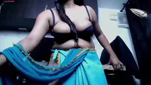 Snapshot of iniyalaboni chatting on September 9, 8:41 pm Iniya online show from September 9, 8:41 pm