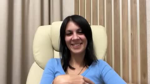 Snapshot of injaathome chatting on October 23, 7:12 pm InjaAtHome online show from October 23, 7:12 pm