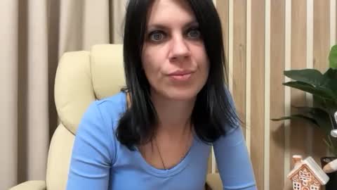 Snapshot of injaathome chatting on October 25, 8:36 pm InjaAtHome online show from October 25, 8:36 pm