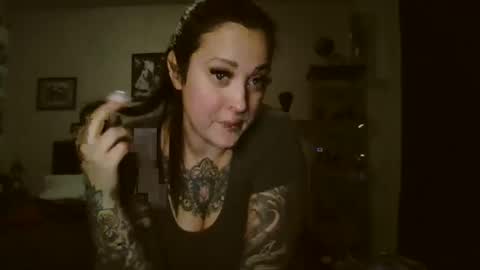 Snapshot of inkedcookies chatting on December 31, 6:37 am inkedcookies online show from December 31, 6:37 am