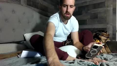 Snapshot of inmybackyard chatting on November 5, 3:50 am InMyBackyard online show from November 5, 3:50 am