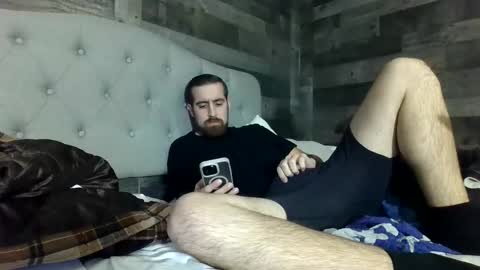 Snapshot of inmybackyard chatting on December 4, 5:28 am InMyBackyard online show from December 4, 5:28 am