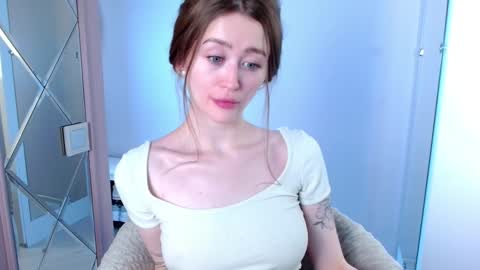 Lina online show from January 20, 5:06 pm