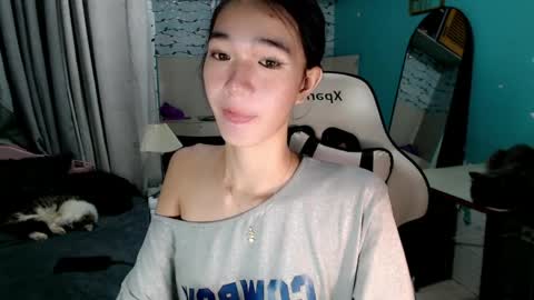 Reign online show from April 30, 10:03 pm