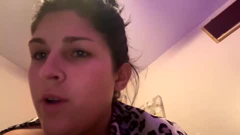 Snapshot of innocentlilsarah chatting on November 11, 5:51 am innocentlilsarah online show from November 11, 5:51 am
