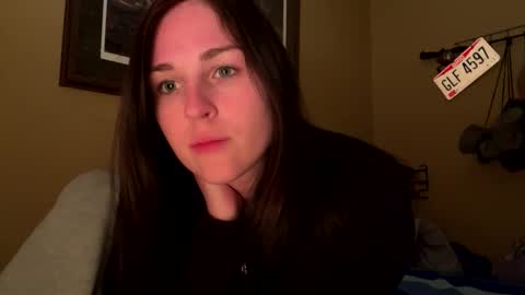 Snapshot of innocentlilsarah chatting on December 15, 5:55 am innocentlilsarah online show from December 15, 5:55 am