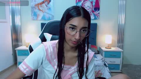 Snapshot of inocent_luna chatting on April 1, 2:12 am Luna moon online show from April 1, 2:12 am