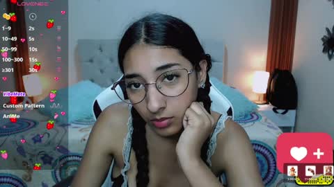 Snapshot of inocent_luna chatting on April 1, 11:13 pm Luna moon online show from April 1, 11:13 pm