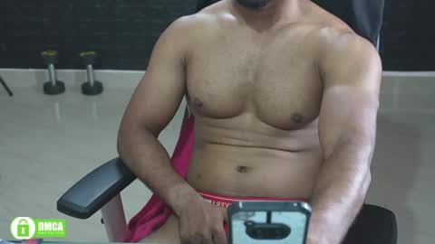 Snapshot of insanestud_miles chatting on June 3, 7:11 am Miles online show from June 3, 7:11 am