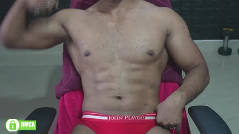 Snapshot of insanestud_miles chatting on June 7, 3:32 am Miles online show from June 7, 3:32 am