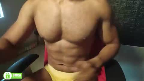 Snapshot of insanestud_miles chatting on July 10, 6:17 am Miles online show from July 10, 6:17 am