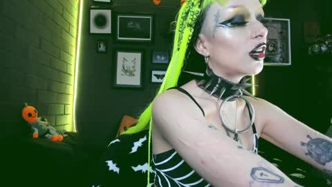   SANIA  online show from December 4, 5:11 pm