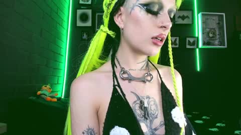   SANIA  online show from December 6, 8:40 pm