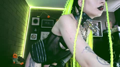   SANIA  online show from December 18, 5:21 pm