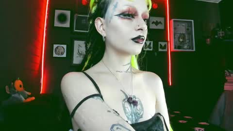   SANIA  online show from February 25, 3:27 pm