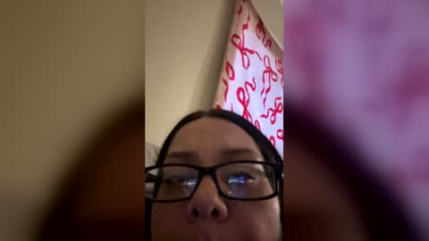Snapshot of insatiable_____ chatting on June 16, 12:52 pm insatiable_____ online show from June 16, 12:52 pm