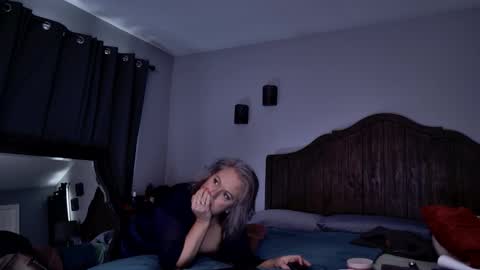 InsatiableCpl333 online show from March 23, 5:50 pm