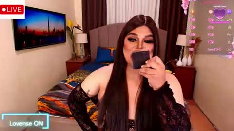 Snapshot of insatiablesexqueen chatting on July 24, 8:45 am tasha online show from July 24, 8:45 am
