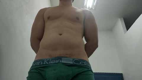 Snapshot of insistente chatting on January 8, 3:53 am INSTAGRAM camilodlx online show from January 8, 3:53 am