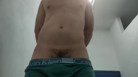 Snapshot of insistente chatting on February 8, 3:59 pm INSTAGRAM camilodlx online show from February 8, 3:59 pm